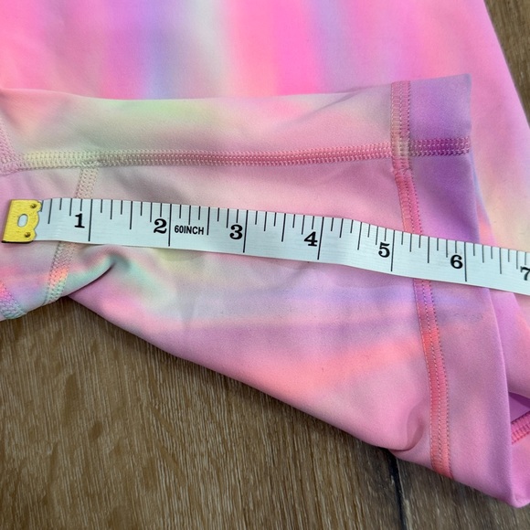 Lululemon wunder train  psychedelic wash pink Tie-Dye Shorts size 4 - Picture 4 of 9